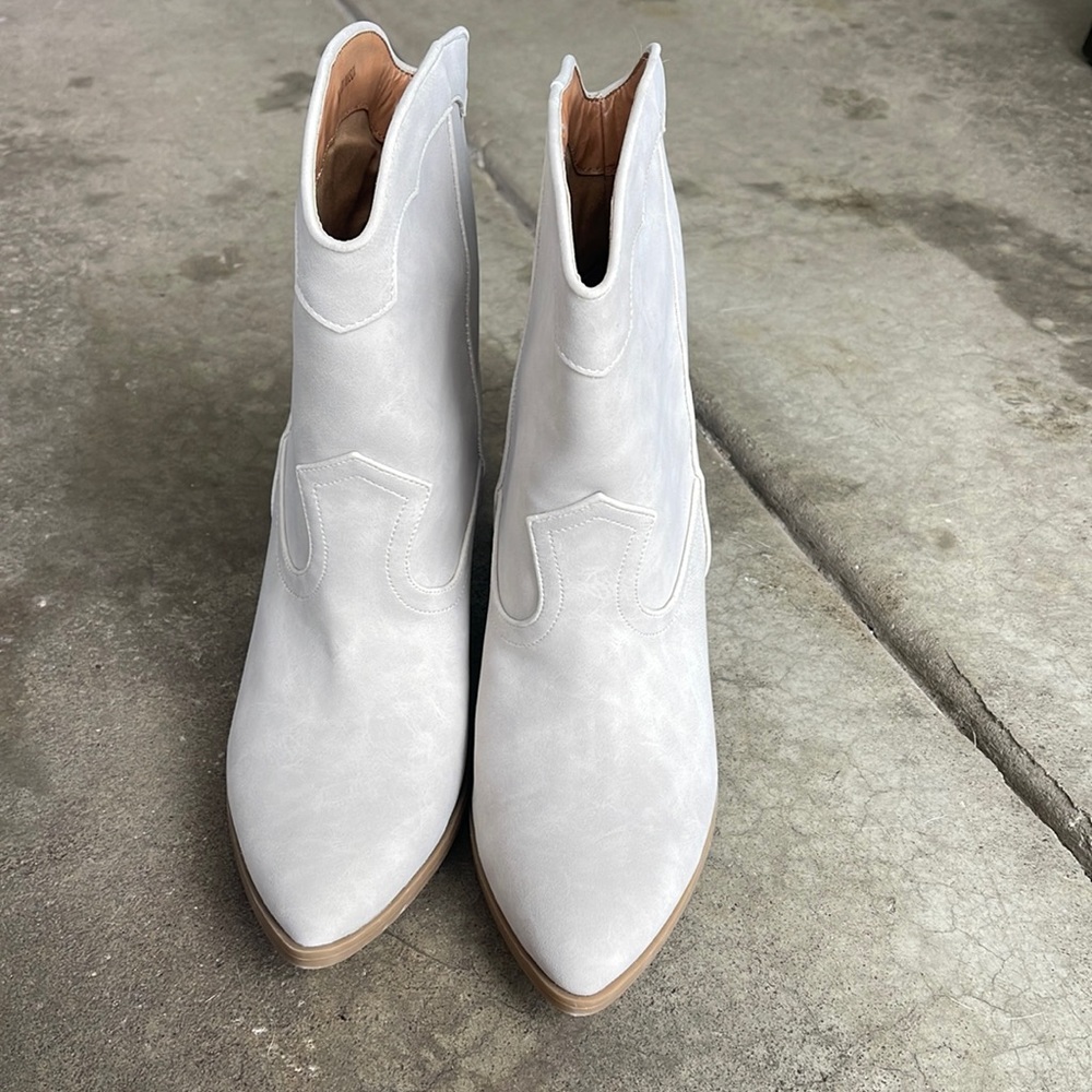 Women’s Cowboy Boots